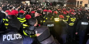 الشرطة الأردنية تعتقل متظاهرين حاولوا الوصول للسفارة الإسرائيلية